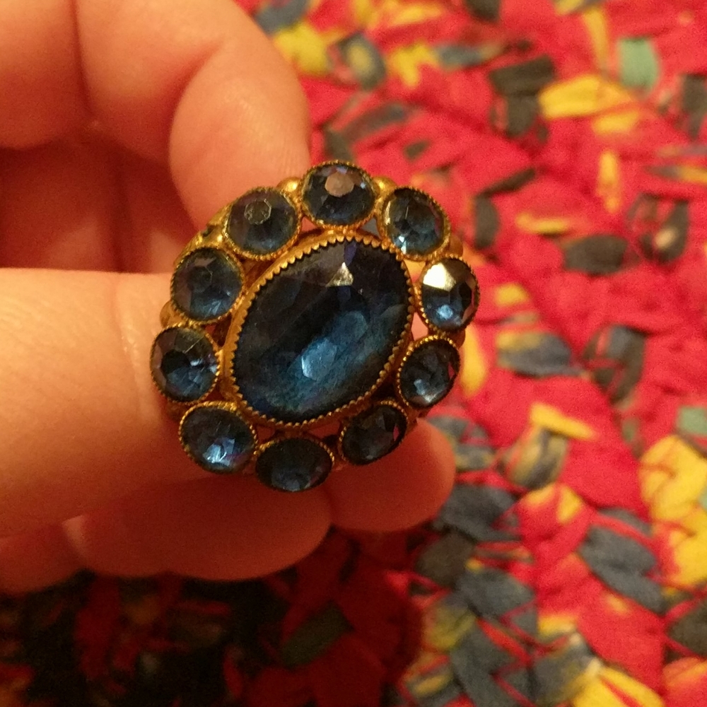 VINTAGE 70s 80s Blue Rhinestone Costume Ring